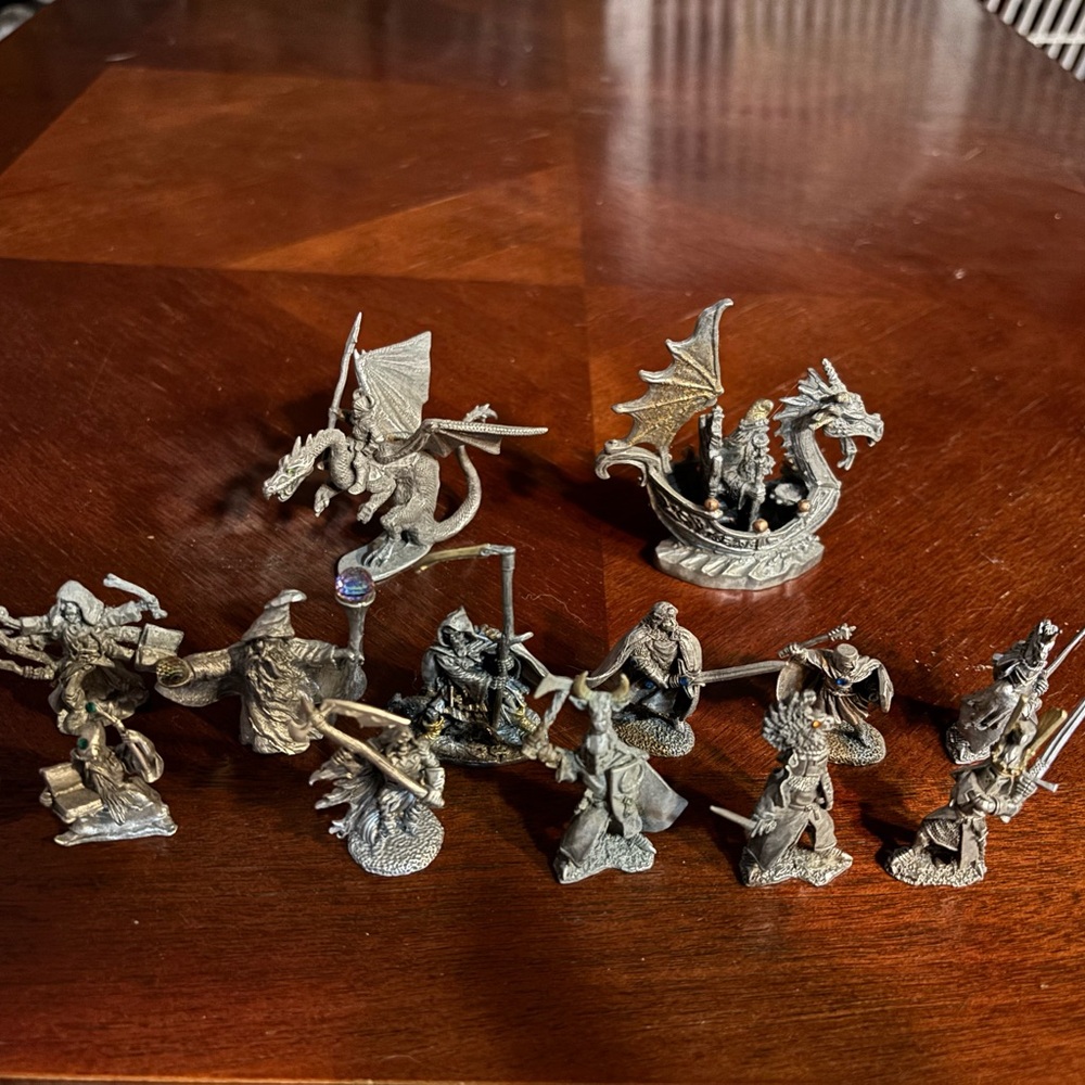 Fantasy Dragon Figurine Set - Silver
